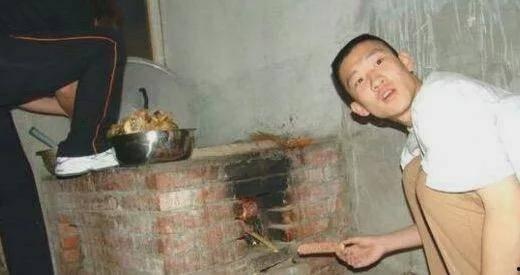 吃瓜到隔壁杀人事件,邻里间的惊悚悬疑