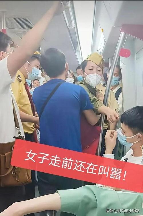 吃瓜大妈打架事件,一场闹剧引发的社区风波